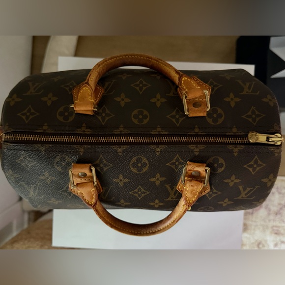 Louis Vuitton Speedy 30 Monogram - Picture 8 of 12